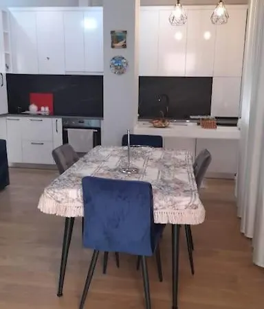 City's Centre Apartment Tirana