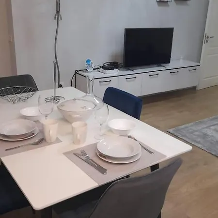 City's Centre Apartment *